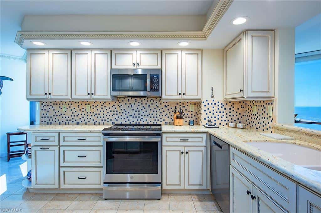 4751 Gulf Shore Blvd #ph8, Naples, photo 5