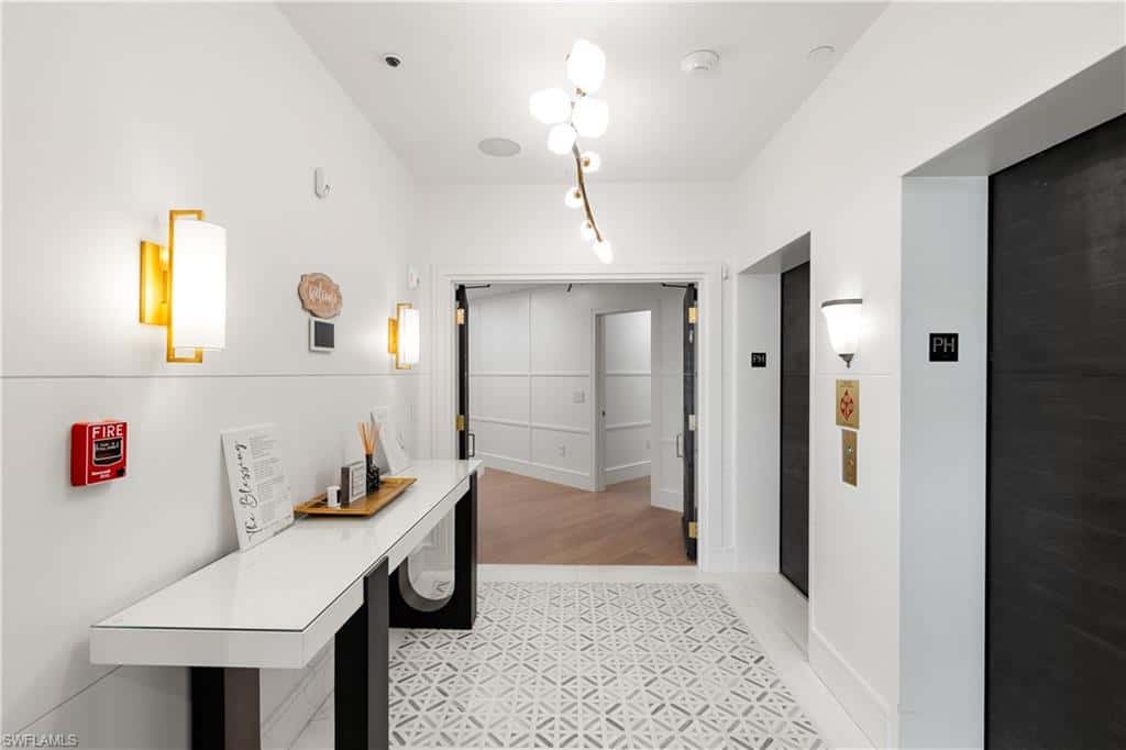 4021 Gulf Shore Blvd #11, Naples, photo 32