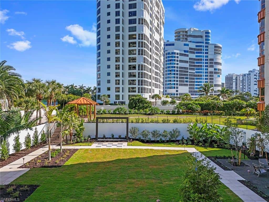 4251 Gulf Shore Blvd #6a, Naples, photo 23