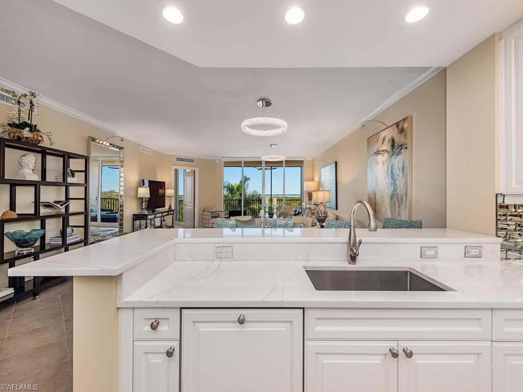 23850 Via Italia Cir #403, Estero, photo 6