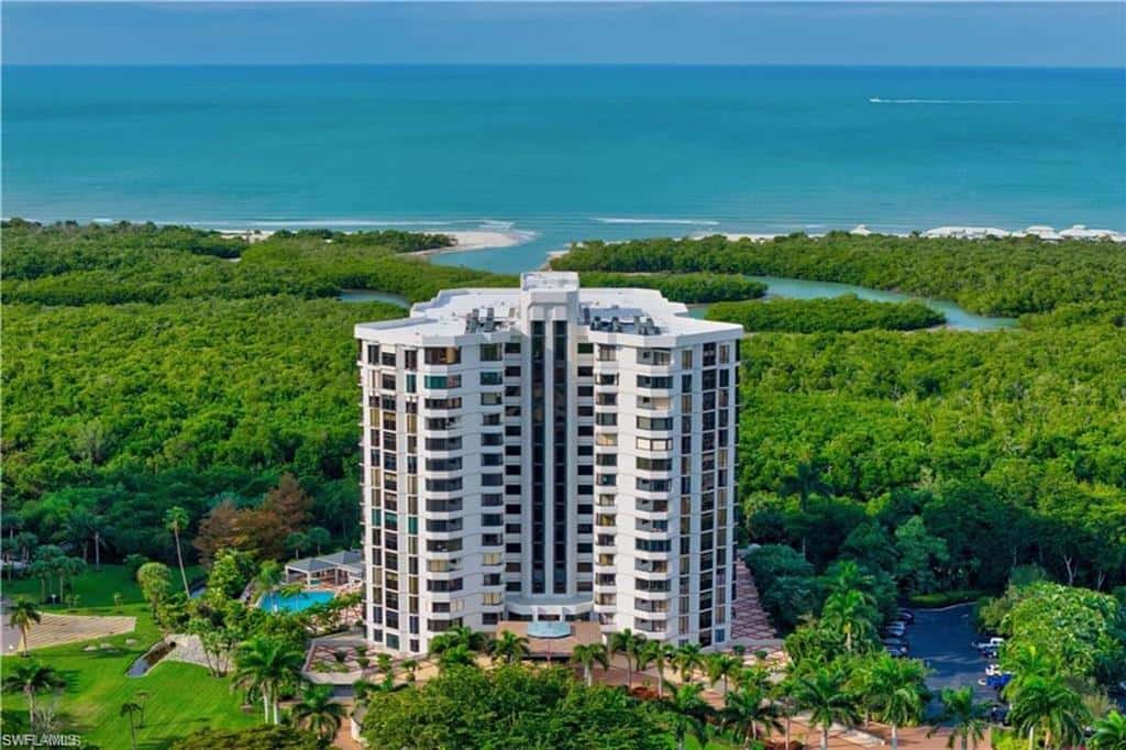 6075 Pelican Bay Blvd #706, Naples, photo 27