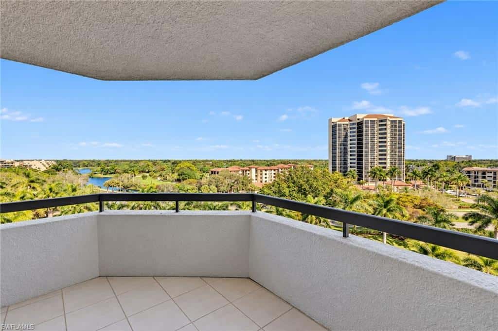 6075 Pelican Bay Blvd #706, Naples, photo 12