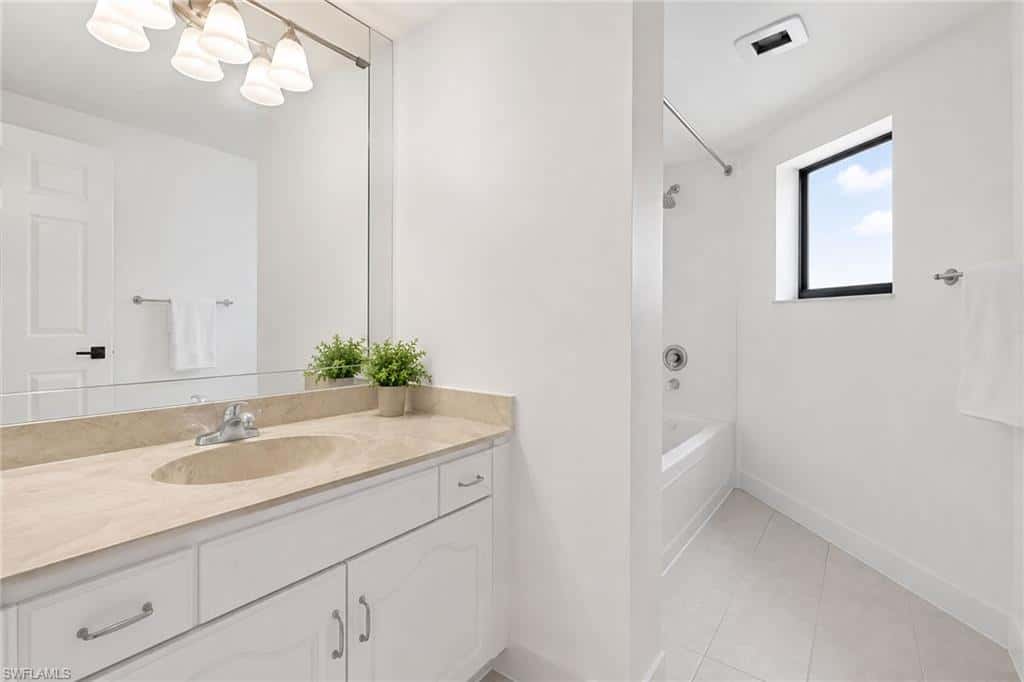 6075 Pelican Bay Blvd #706, Naples, photo 15