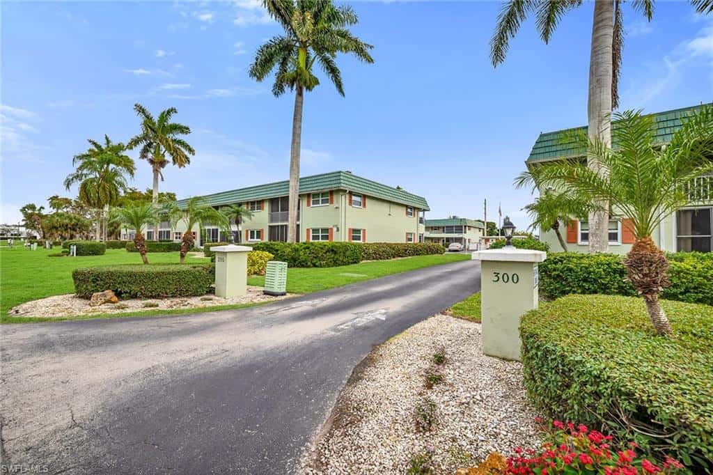200 Valley Stream Dr #3b, Naples, photo 32
