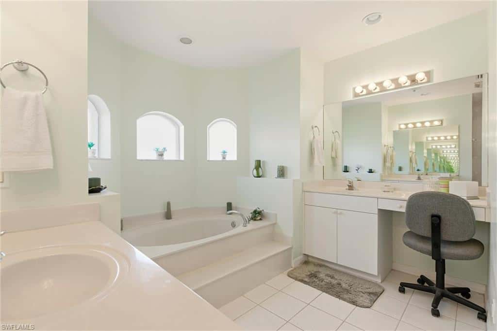 126 Nicholas Pkwy, Cape Coral, photo 17