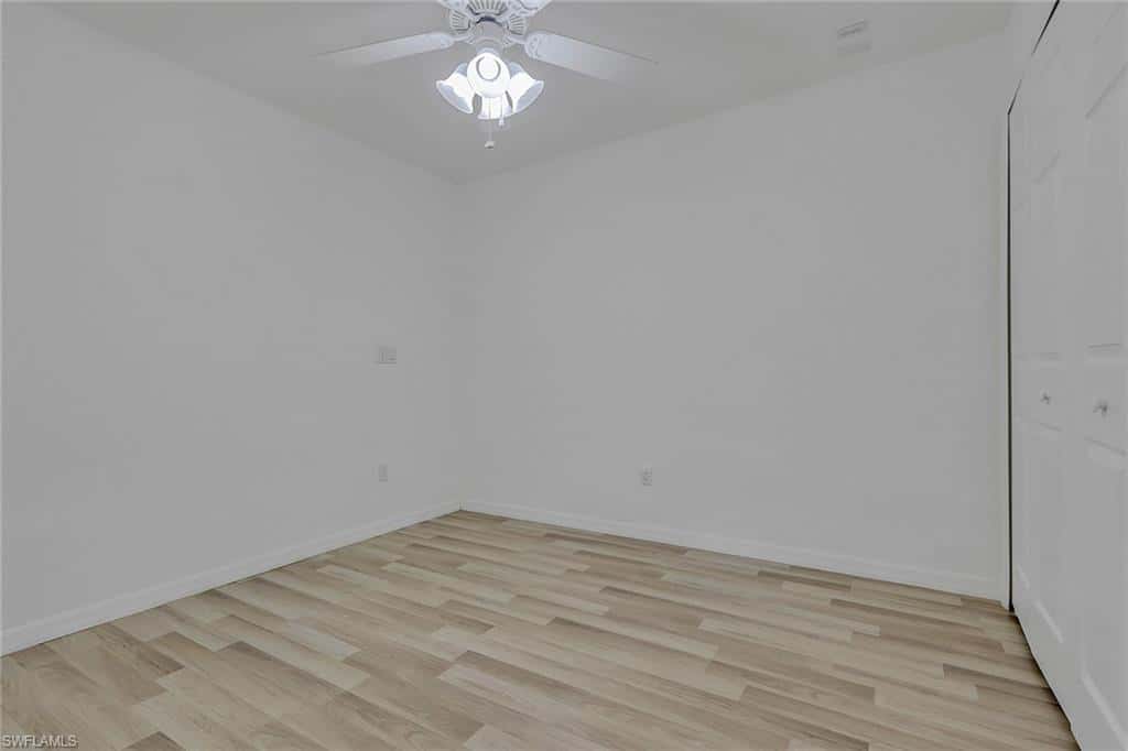 160 19th St, Naples, photo 21