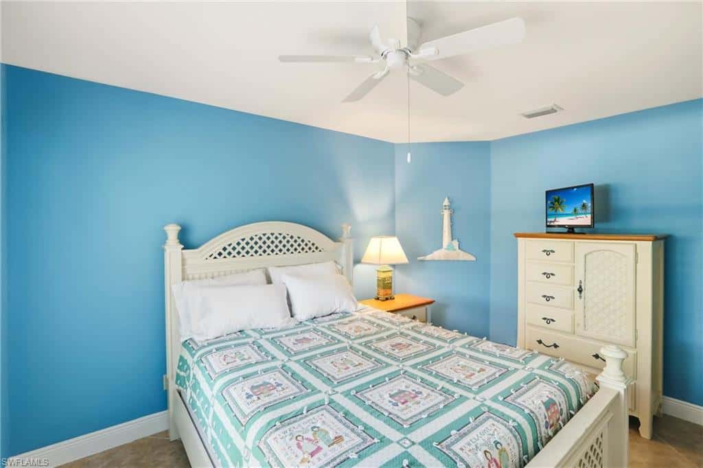 142 Old Tamiami Trl, Naples, photo 27