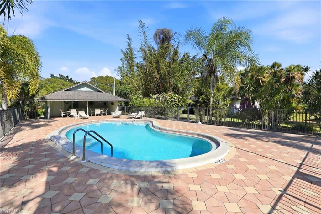142 Old Tamiami Trl, Naples, photo 46