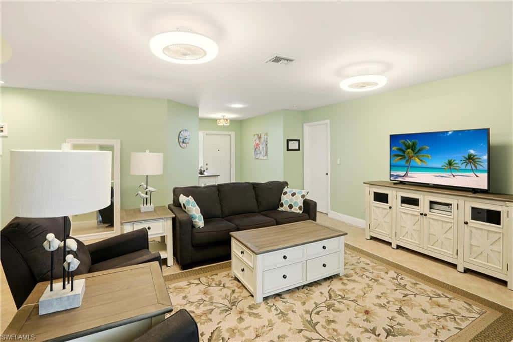142 Old Tamiami Trl, Naples, photo 12