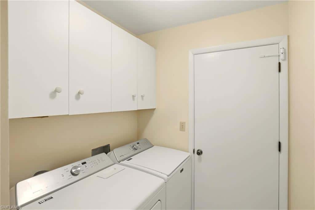 142 Old Tamiami Trl, Naples, photo 32