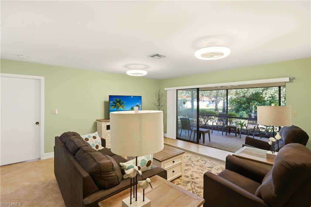 142 Old Tamiami Trl, Naples, photo 10