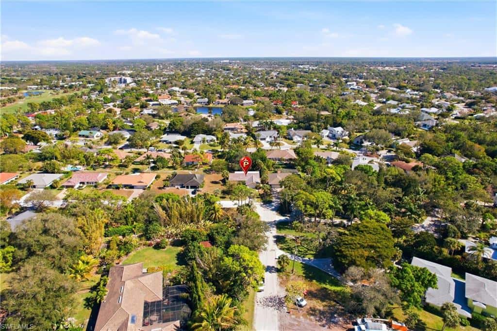142 Old Tamiami Trl, Naples, photo 41