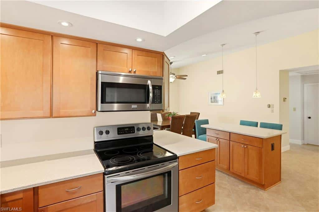 142 Old Tamiami Trl, Naples, photo 15