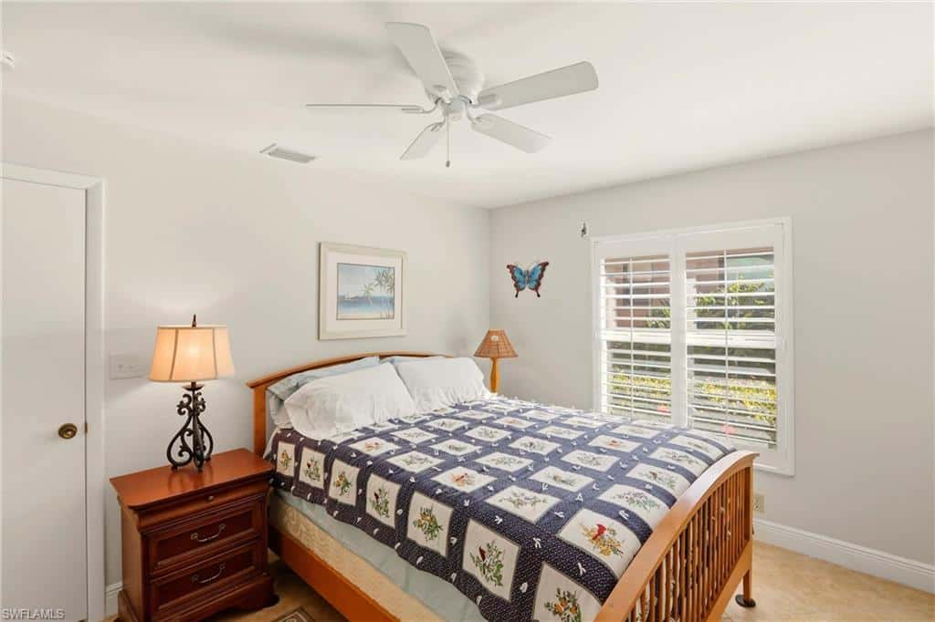 142 Old Tamiami Trl, Naples, photo 29