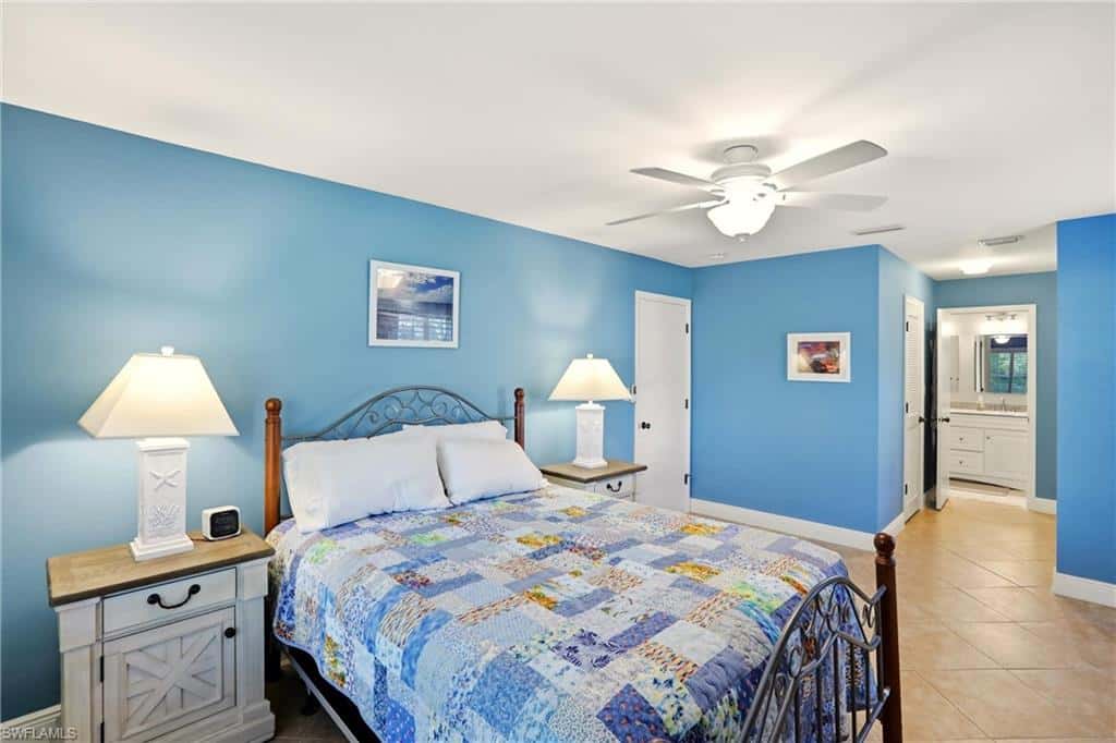 142 Old Tamiami Trl, Naples, photo 4