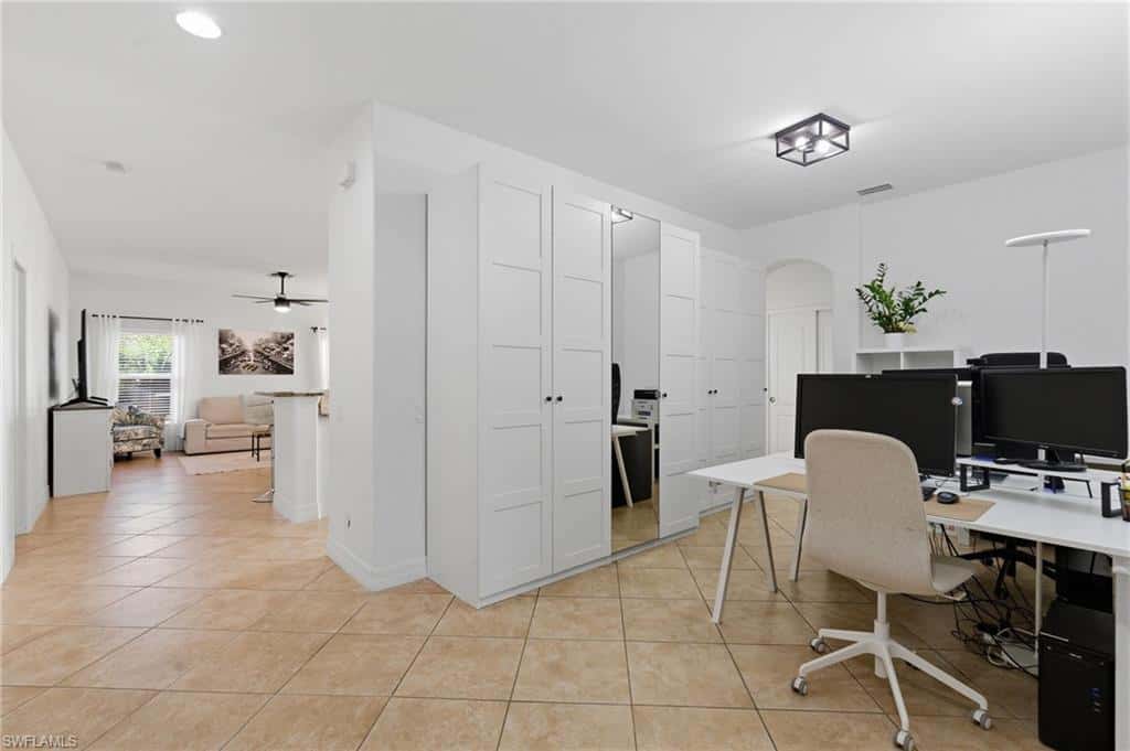 2452 Blackburn Cir, Cape Coral, photo 29