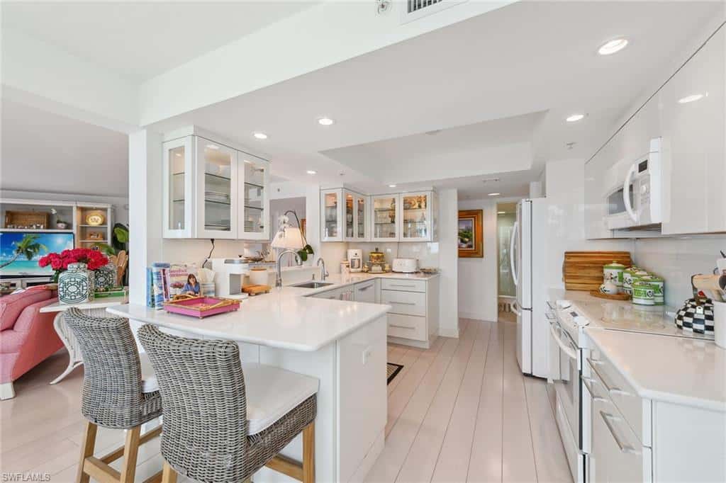 4651 Gulf Shore Blvd #101, Naples, photo 7