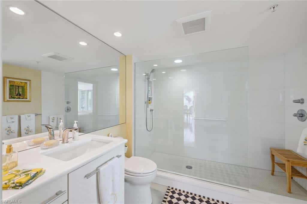 4651 Gulf Shore Blvd #101, Naples, photo 24