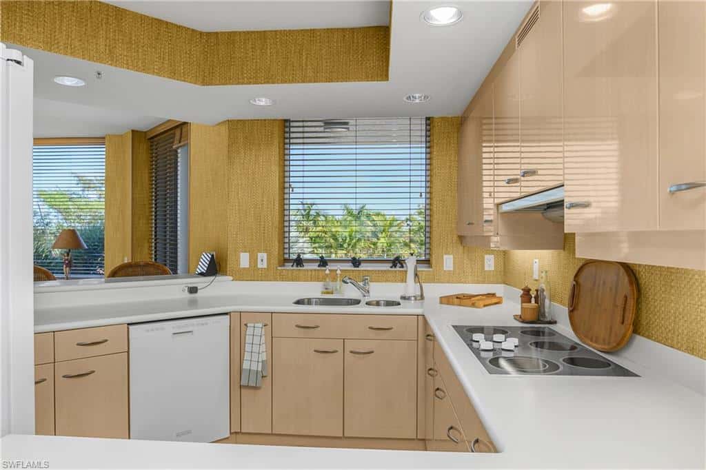 7225 Pelican Bay Blvd #402, Naples, photo 10