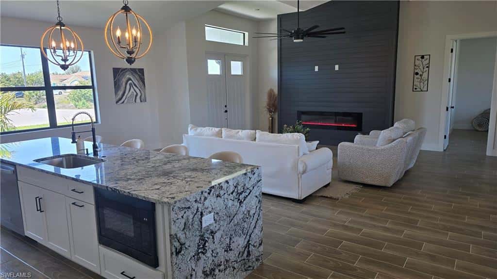 385 Paulcrest Ave, Lehigh Acres, photo 8