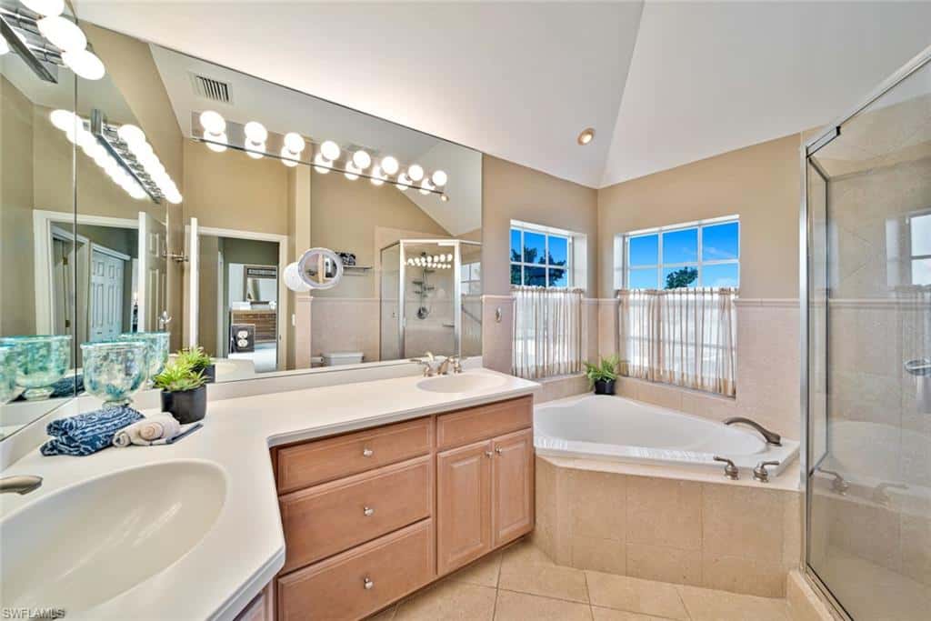 5810 Pine Tree Dr, Sanibel, photo 24