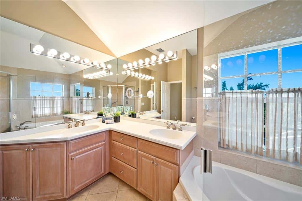 5810 Pine Tree Dr, Sanibel, photo 25