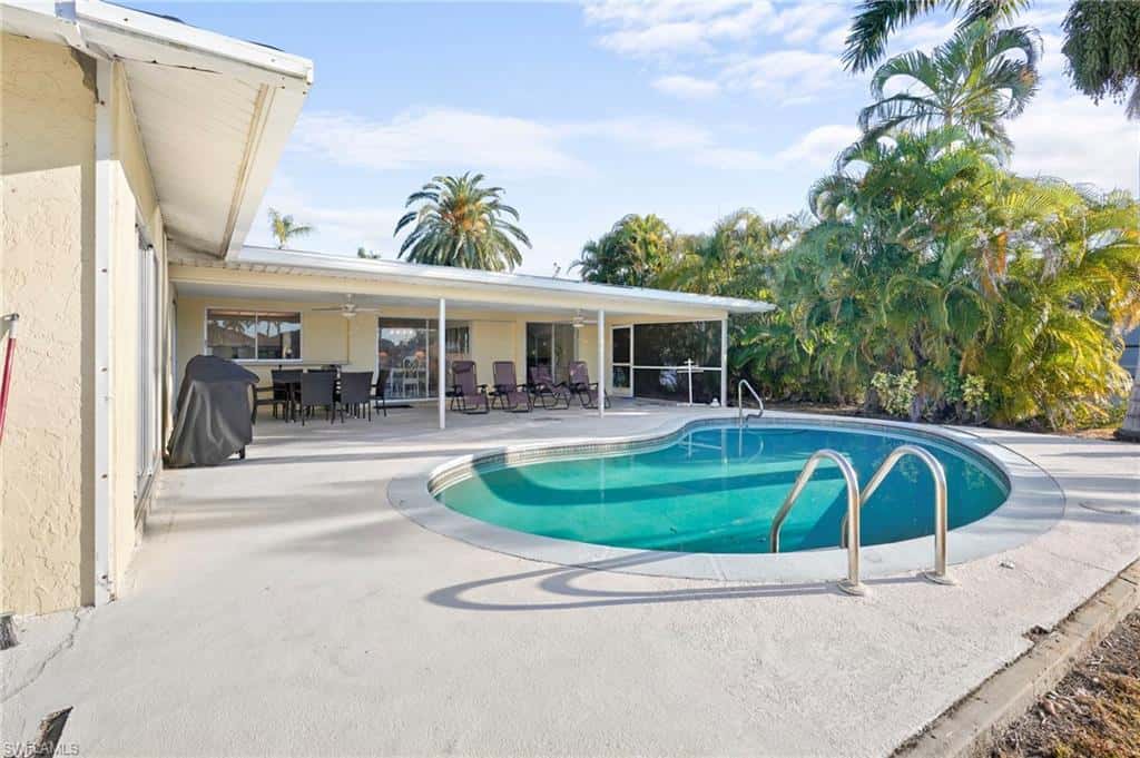 818 Monticello Ct, Cape Coral, photo 6