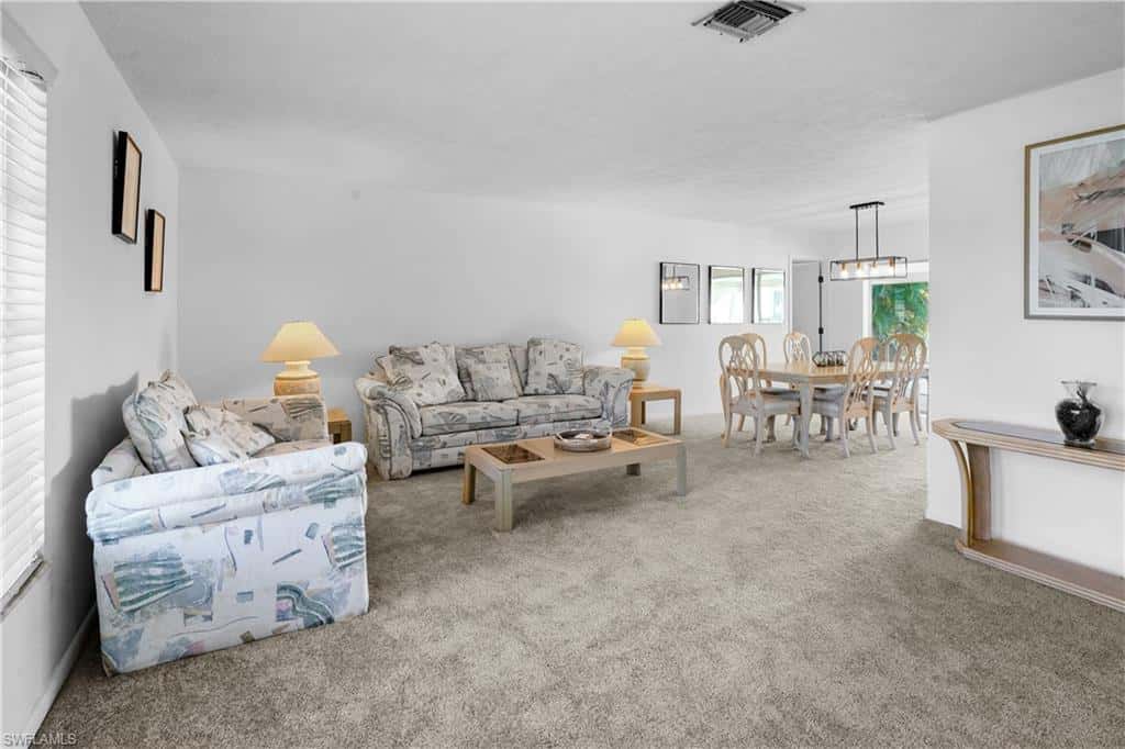 818 Monticello Ct, Cape Coral, photo 13