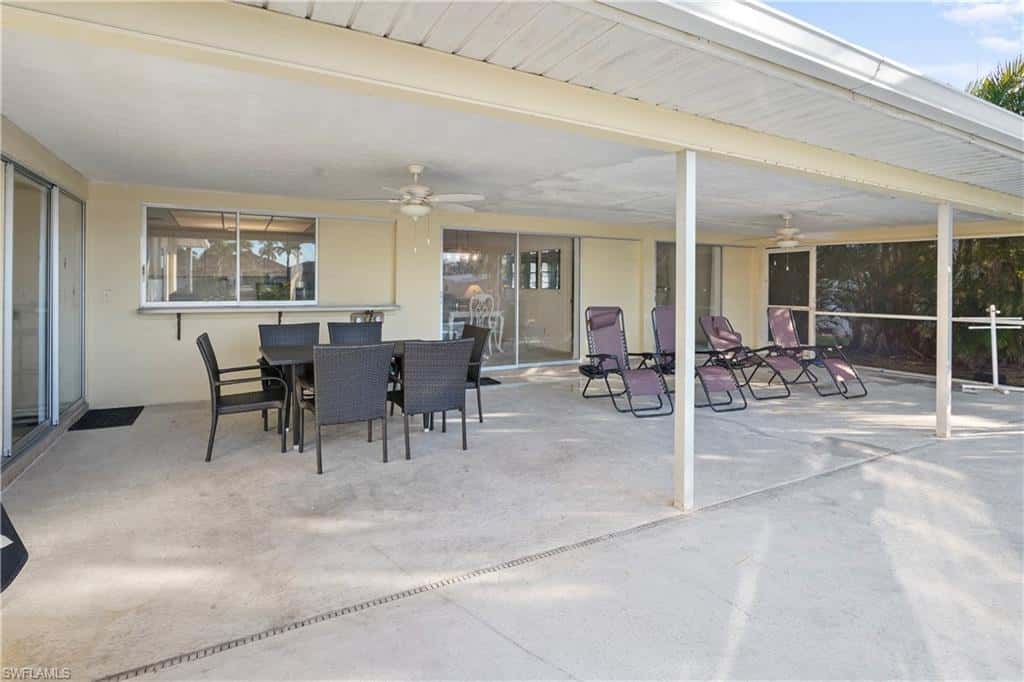 818 Monticello Ct, Cape Coral, photo 10