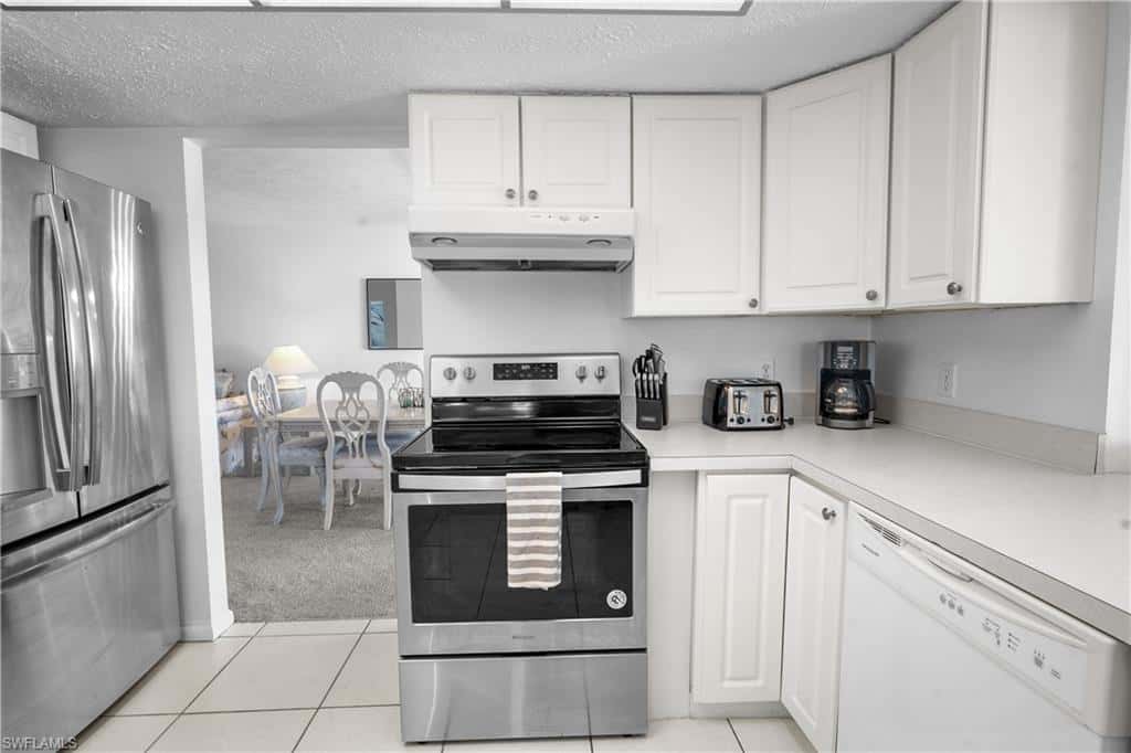 818 Monticello Ct, Cape Coral, photo 18