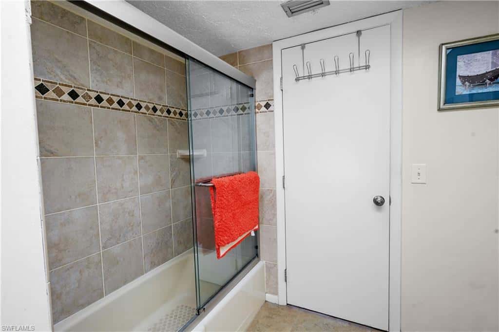 818 Monticello Ct, Cape Coral, photo 35