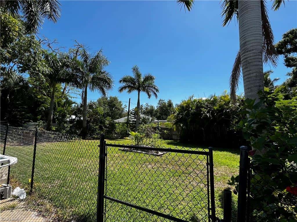 1248 Osceola Dr, Fort Myers, photo 16