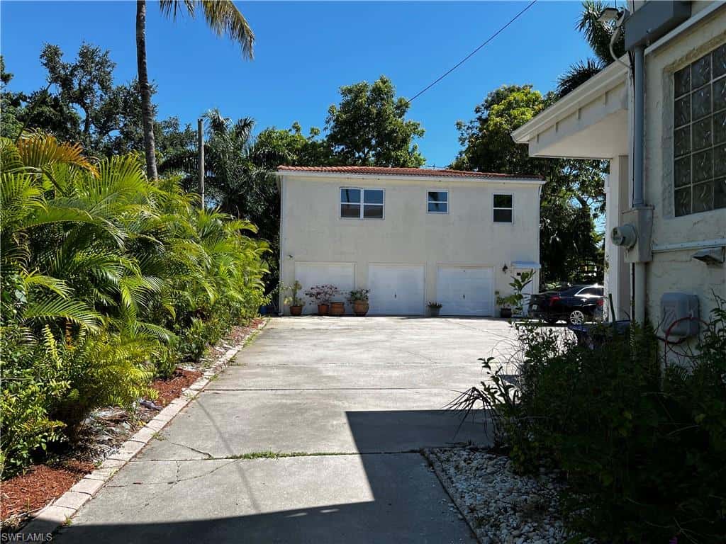 1248 Osceola Dr, Fort Myers, photo 5