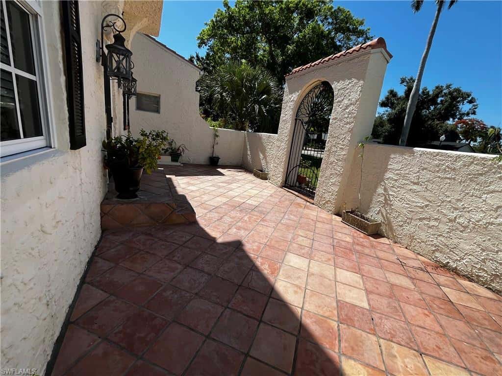 1248 Osceola Dr, Fort Myers, photo 4