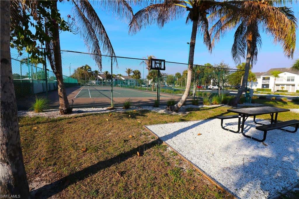 142 Santa Clara Dr #5, Naples, photo 32