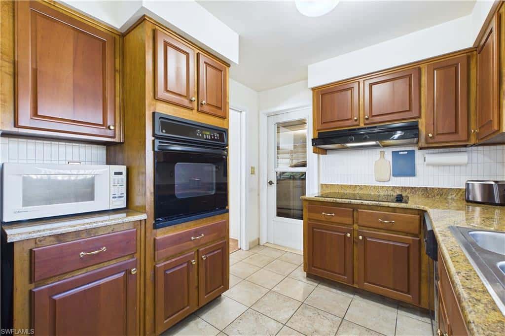 2306 15th Ter, Cape Coral, photo 14