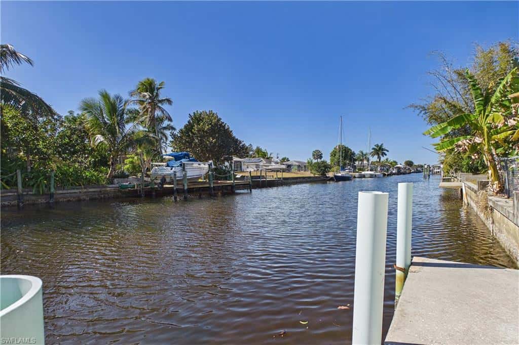 2306 15th Ter, Cape Coral, photo 4