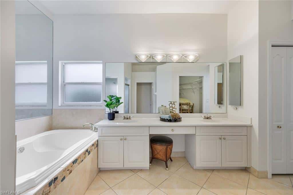2237 Heritage Greens Dr, Naples, photo 20