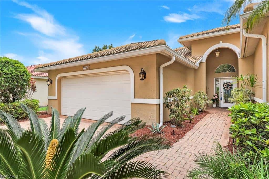 2237 Heritage Greens Dr, Naples, photo 9