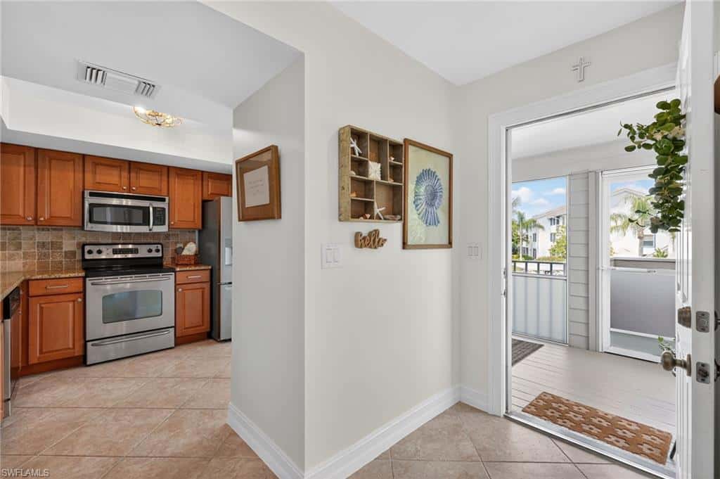 523 Club Side Dr #2-523, Naples, photo 11