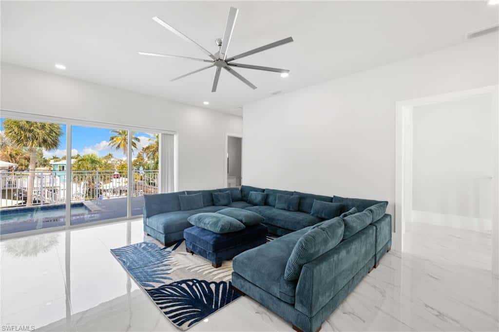 137 Hibiscus Dr, Fort Myers Beach, photo 27