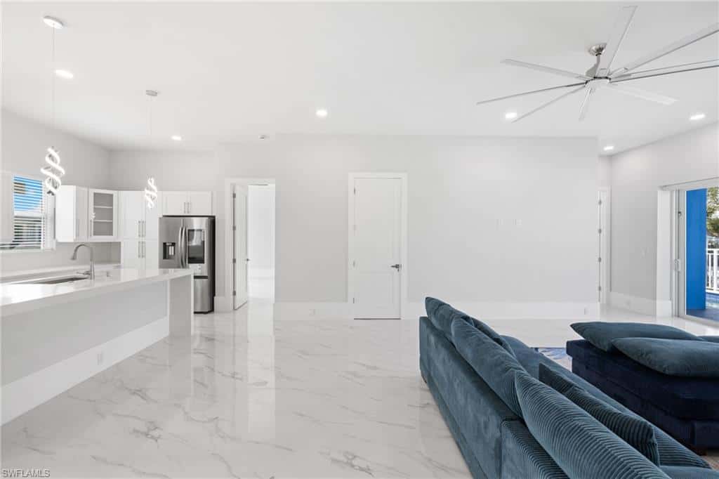 137 Hibiscus Dr, Fort Myers Beach, photo 26