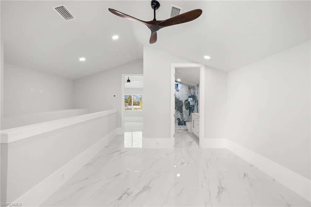 137 Hibiscus Dr, Fort Myers Beach, photo 36