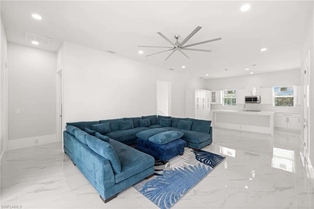 137 Hibiscus Dr, Fort Myers Beach, photo 28