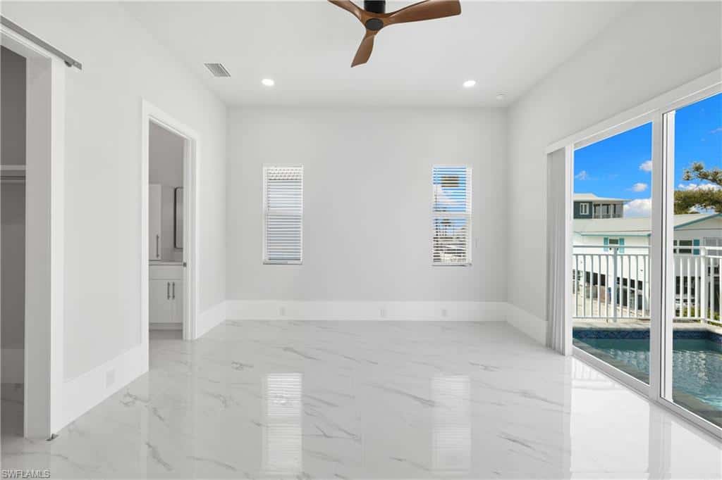 137 Hibiscus Dr, Fort Myers Beach, photo 9
