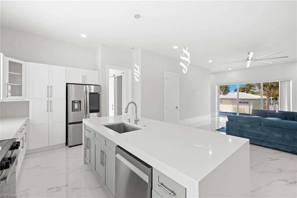 137 Hibiscus Dr, Fort Myers Beach, photo 30