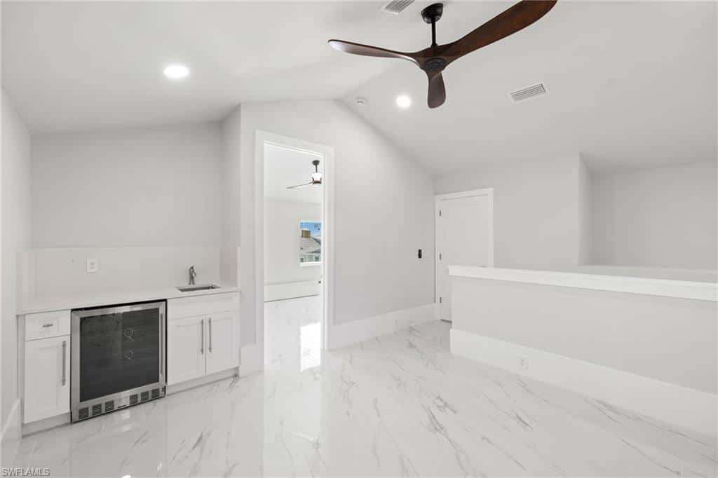 137 Hibiscus Dr, Fort Myers Beach, photo 38