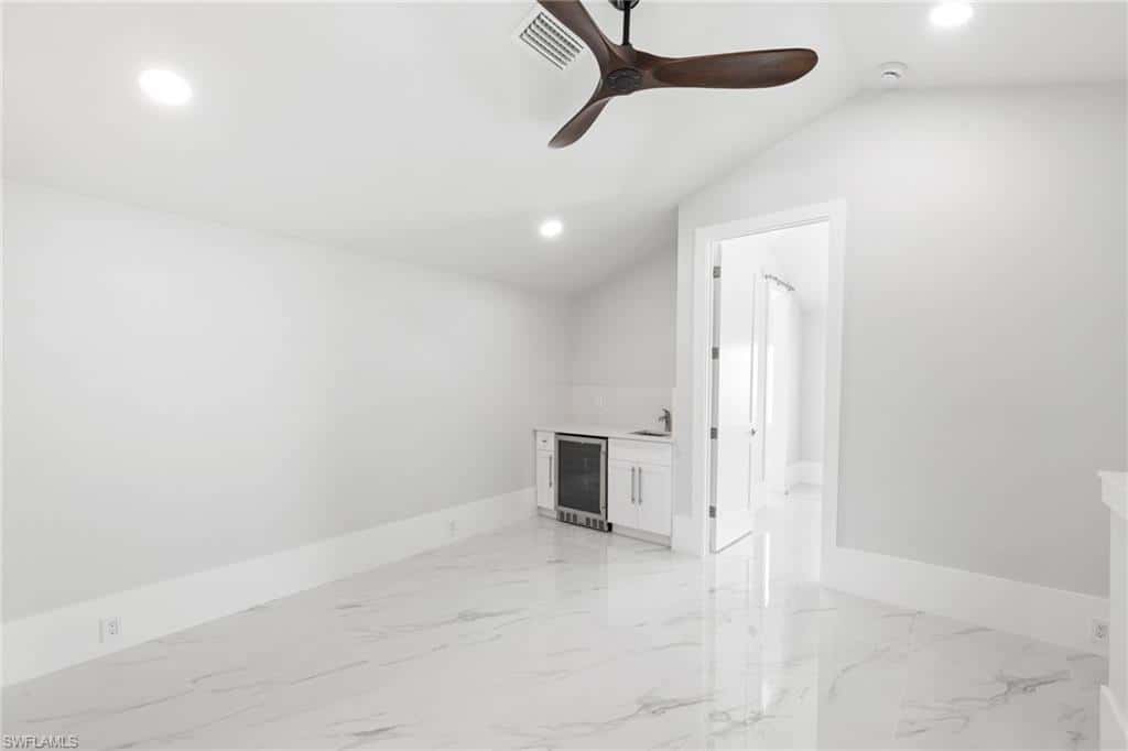 137 Hibiscus Dr, Fort Myers Beach, photo 40