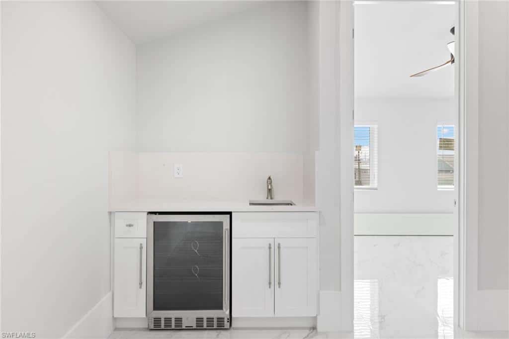 137 Hibiscus Dr, Fort Myers Beach, photo 39