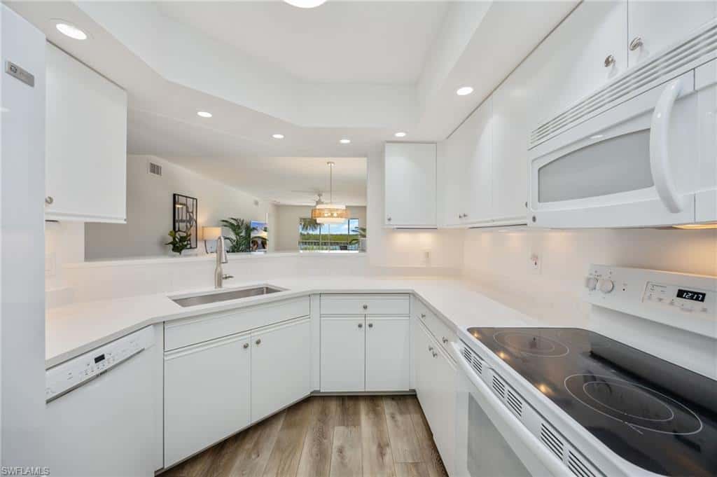 320 Horse Creek Dr #308, Naples, photo 11